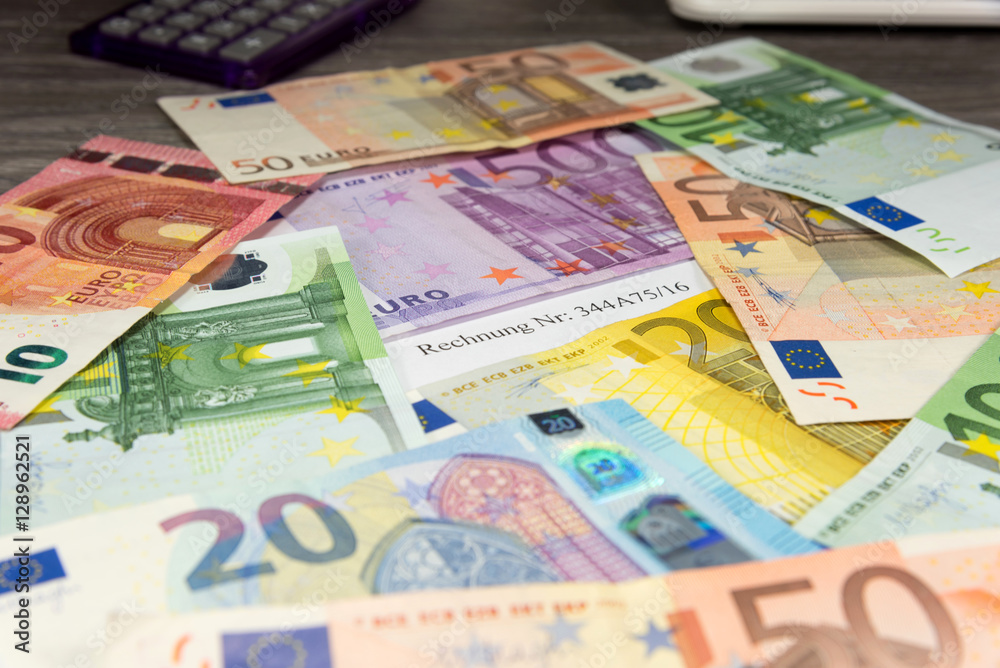 Eine Rechnung und Geld Eine Rechnung und Geld