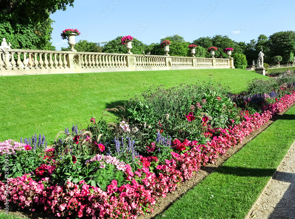 Paris- Wunderbare  Gärten Palais Luxemburg- wahrscheinlich der beliebteste Park in Paris 