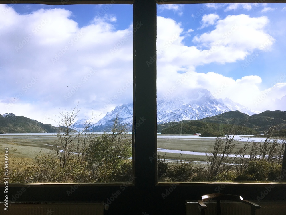 Fototapeta premium landscape of mountains and glaciers in Patagonia Chile