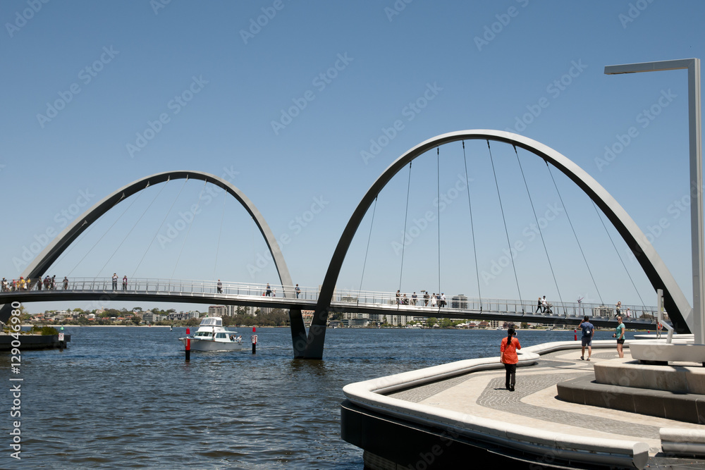 Naklejka premium Elizabeth Quay Bridge - Perth - Australia