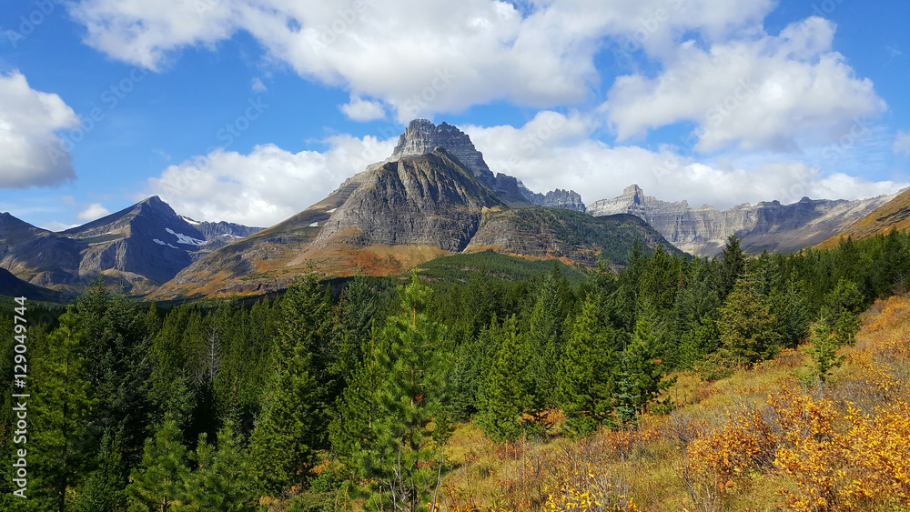 The Colors of Glacier National Park in Autumn