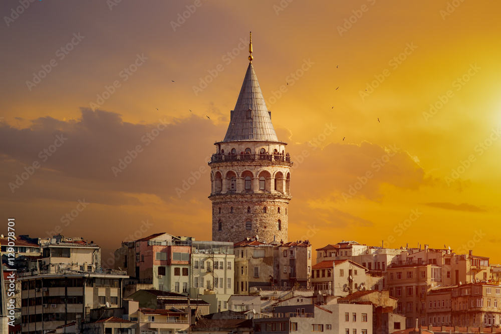 Naklejka premium Wieża Galata w Stambule w Turcji