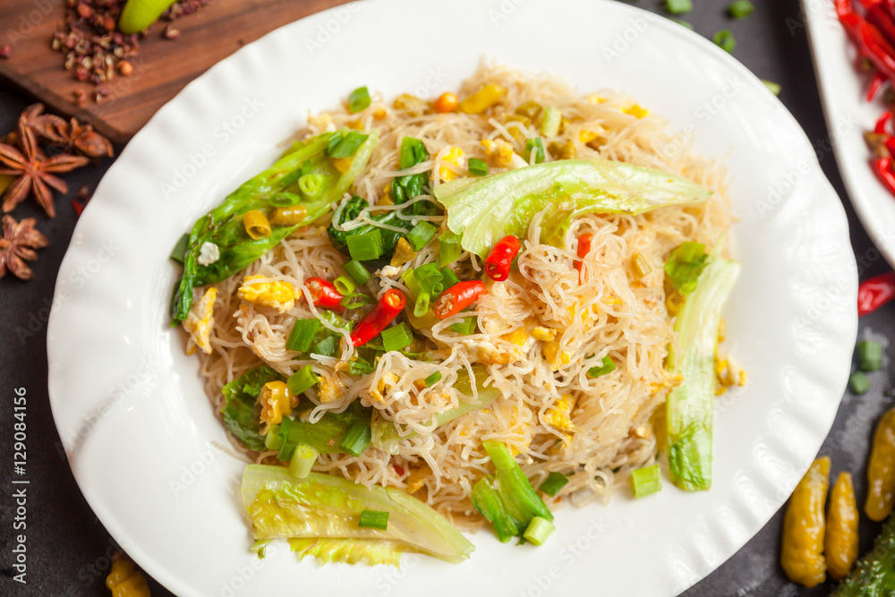 fried rice noodles