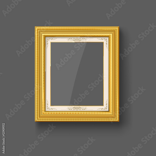 gold picture frame
