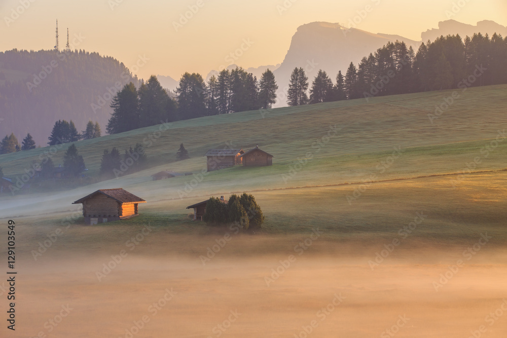 Fototapeta premium Sunrise in Alpe di Siusi in Dolomites