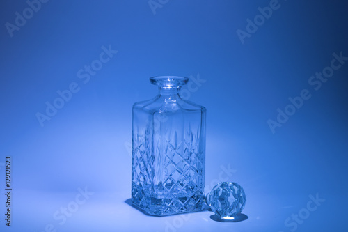 Crystal decanter with stopper