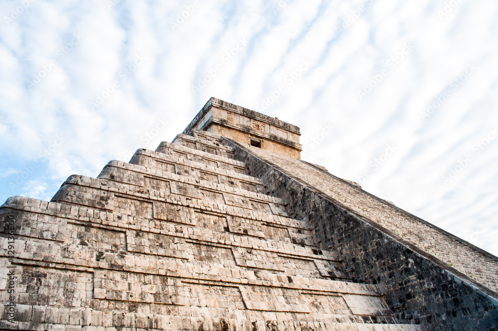Chichen Itza Mayan pyramid temple
