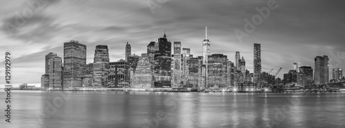 Night  Lights of Famous Manhattan Skylines, New York © Taiga