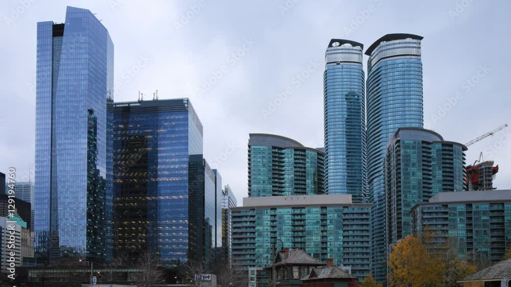 4K UltraHD A Timelapse of Toronto's downtown core 4K UltraHD A Timelapse of Toronto's downtown core