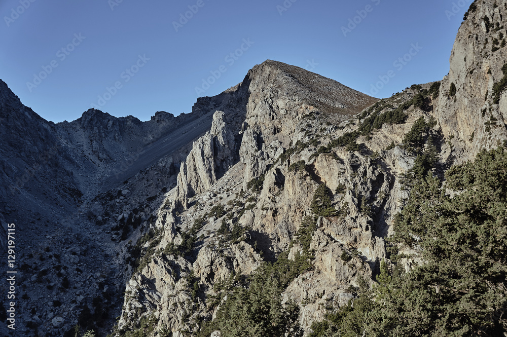 Lefka Ori - rocky sewn in the White Mountains on the island of Crete . Lefka Ori - rocky sewn in the White Mountains on the island of Crete .