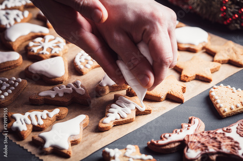 Christmas gingerbread icing decorating process