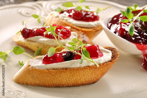 Toast with cottage cheese and cranberry jam