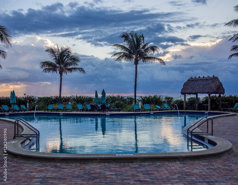Obraz premium Pool at tropical resort