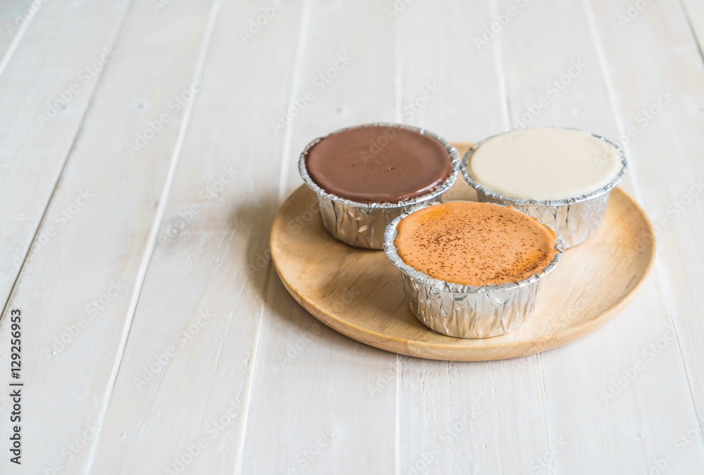 chocolate, vanilla milk and milk tea soft cake chocolate, vanilla milk and milk tea soft cake