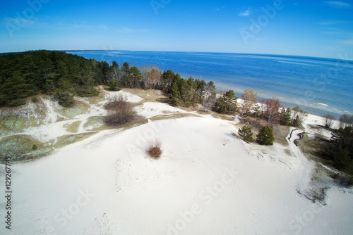 Fototapeta Naklejka Na Ścianę i Meble -  Sandy coast, gulf of Riga, Baltic sea .