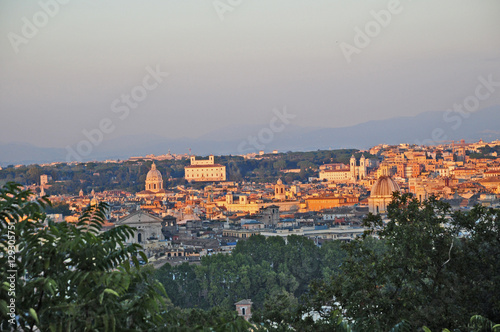 Roma al tramonto dal Gianicolo