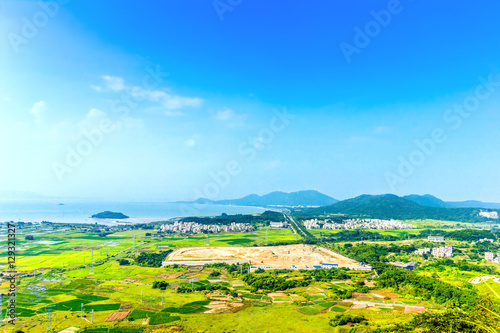 The natural scenery of the blue sky