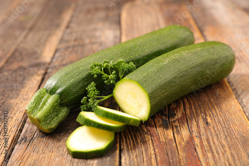 raw courgette