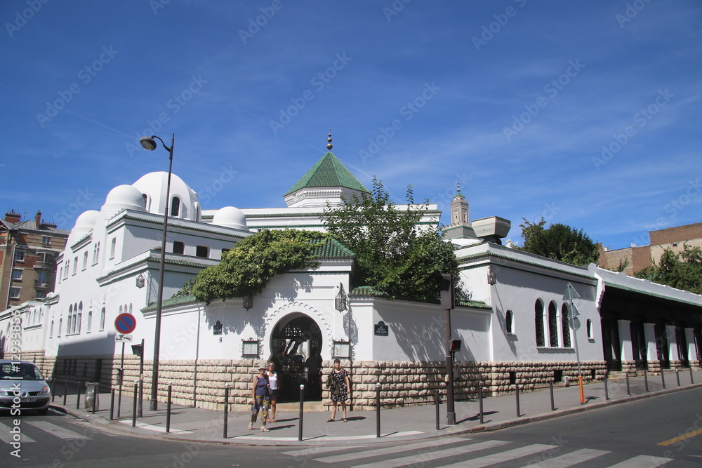 Naklejka premium Paris - Août 2016