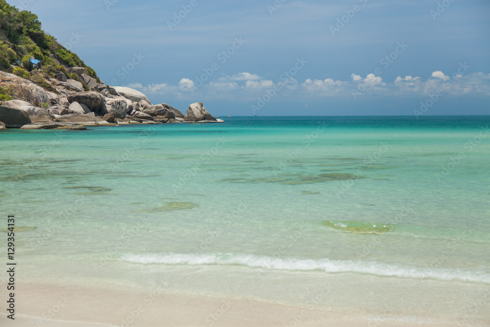 Fototapeta premium Sandy beach view in Koh Phangan Thailand