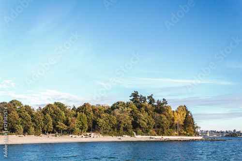 Stanley Park and the sea in Vancouver, Canada © lucasinacio.com