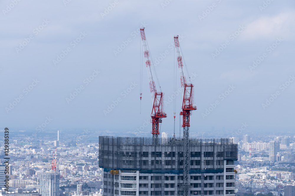東京都心の街並　クローズアップ　大規模開発　高層マンション　建設　クレーン　西新宿4丁目