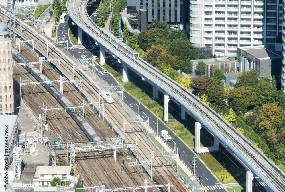鉄道　新幹線　ゆりかもめ　京浜東北線が並走　港区　俯瞰