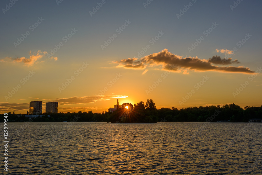 Amazing Sunset On the Lake