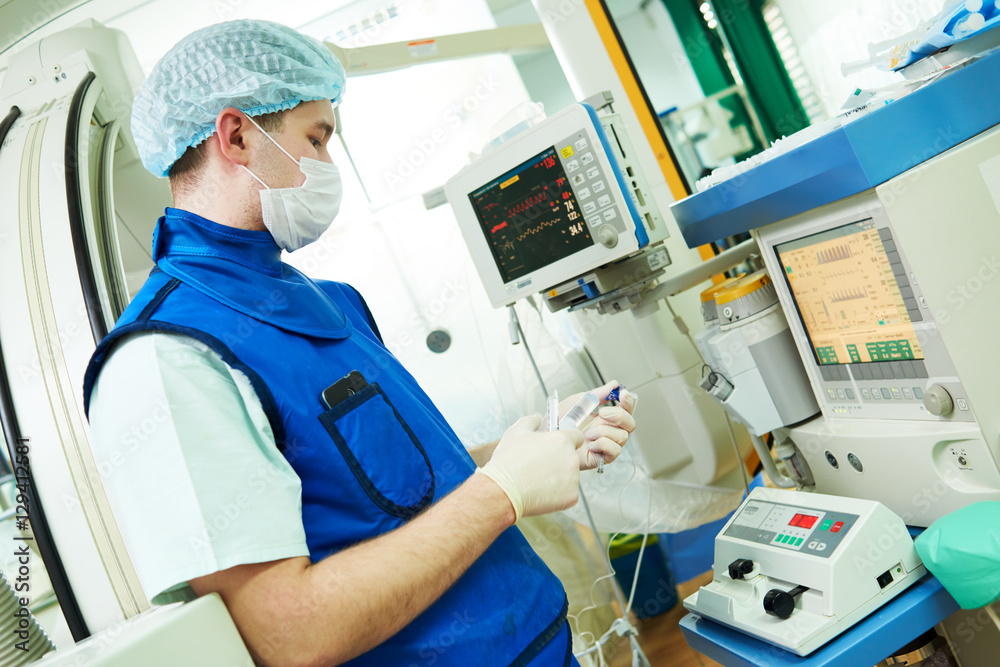 Fototapeta premium surgeon anaesthesiologist in surgery operation room