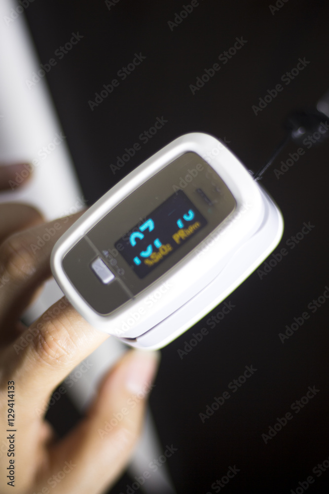 Cardiac finger pulse meter Cardiac finger pulse meter