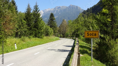 alpejska droga w dolinie Soca