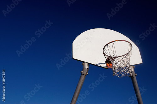 Basketball net © bartsadowski