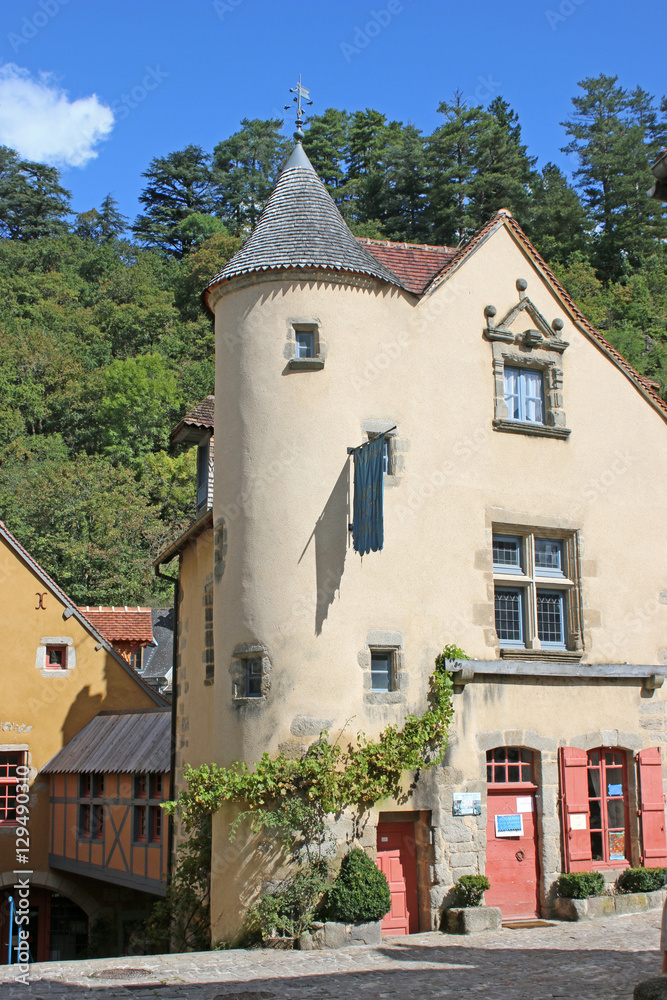 Obraz premium Street in Aubusson, France