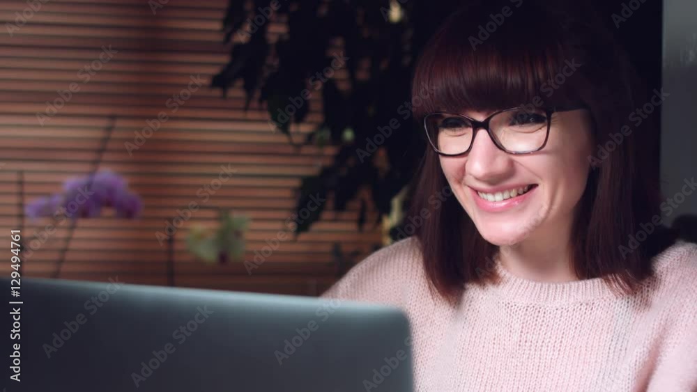 4K Corporate Shot of a Business Woman Talking to Someone on Computer 4K Corporate Shot of a Business Woman Talking to Someone on Computer