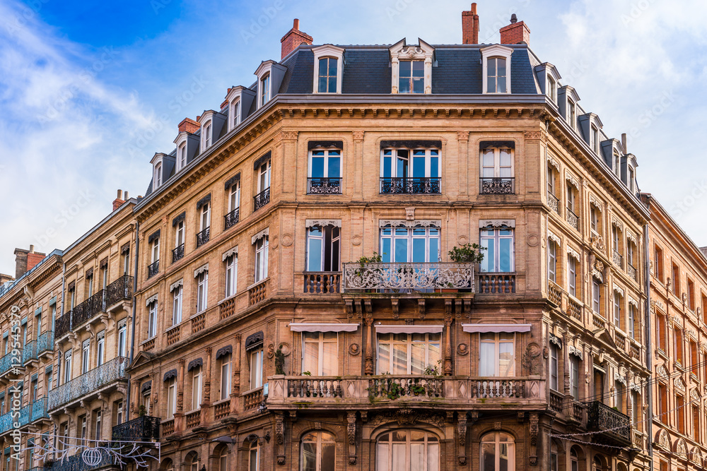 Obraz premium Immeuble à Toulouse, Haute-Garonne en Occitanie, France