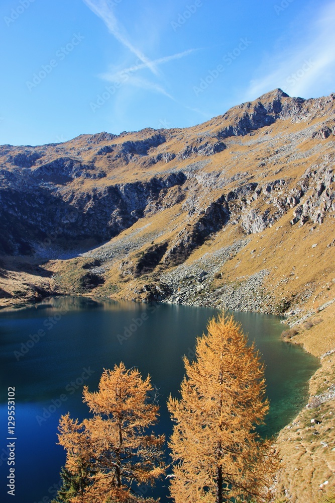 Naklejka premium Lago Ritorto, Madonna di Campiglio, Trentino Alto Adige, Italia