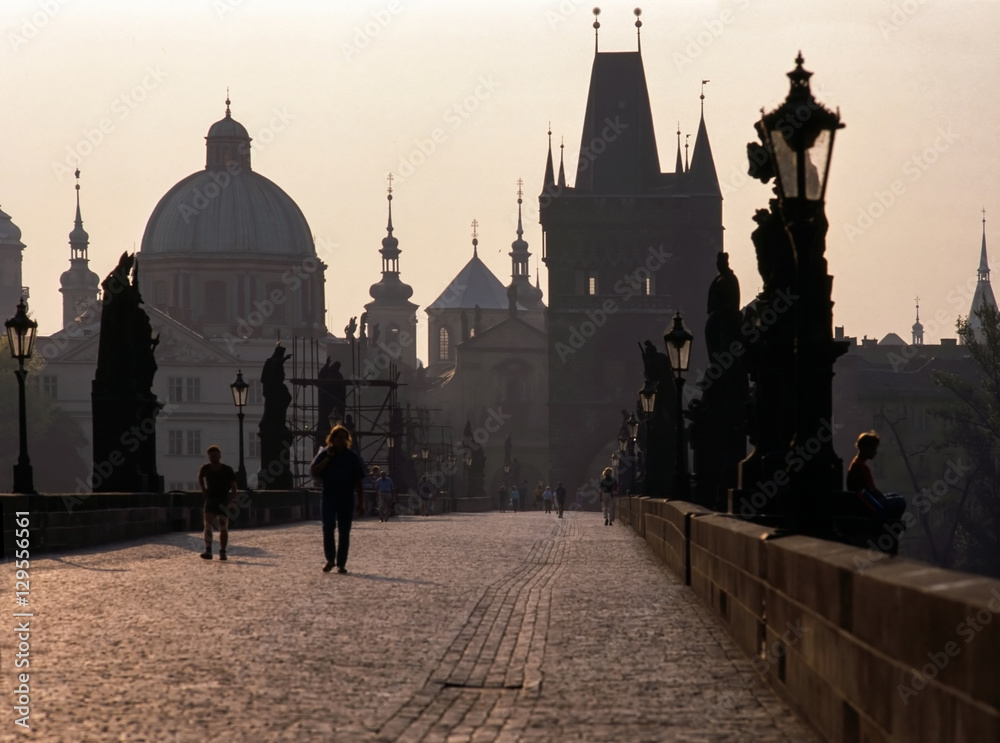 Obraz premium Charles Bridge at sunrise, Prague