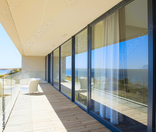 Billede på lærred Architecture, beautiful interior of a modern villa, view from veranda