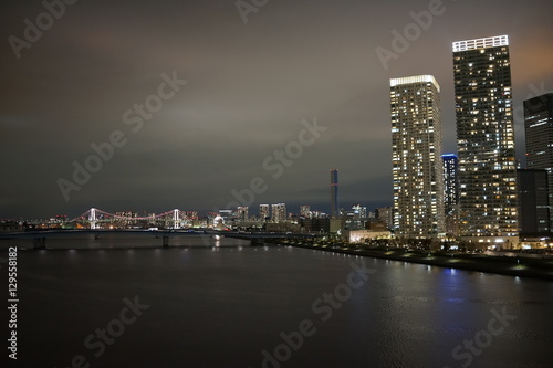 豊洲 夜景 湾岸 高層ビル 東京