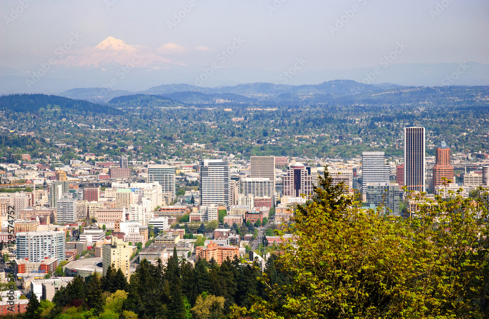 Obraz premium Portland Skyline and Mount Hood