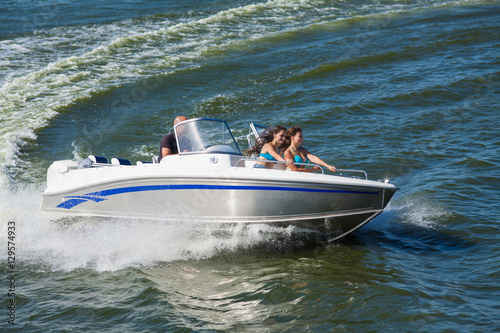  Girls ride on the boat to drift