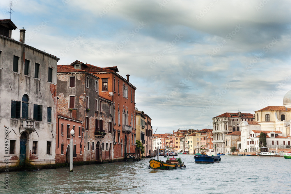 Obraz premium Traffic in Venice, Italy.