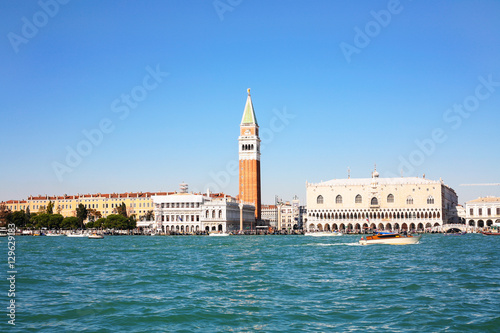 Doge Palace and campanile from San Marco basin © vvoe