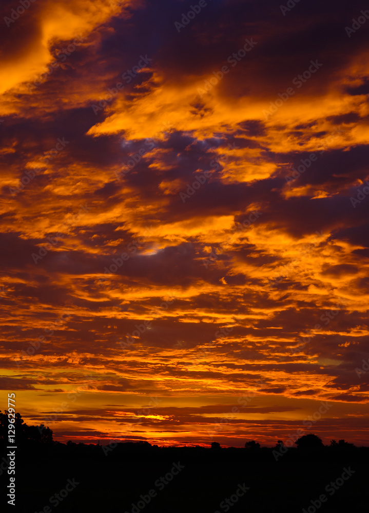 Obraz premium pomarańczowe chmury