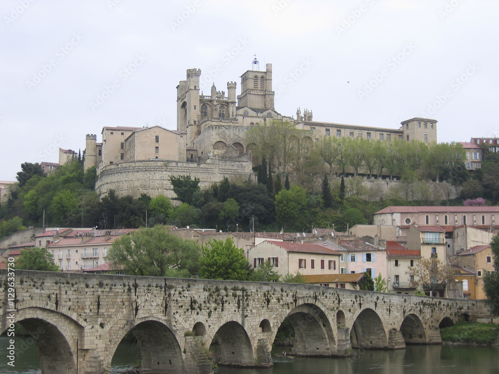 Saint Nazaire Cathedral  River Ob Beziers
