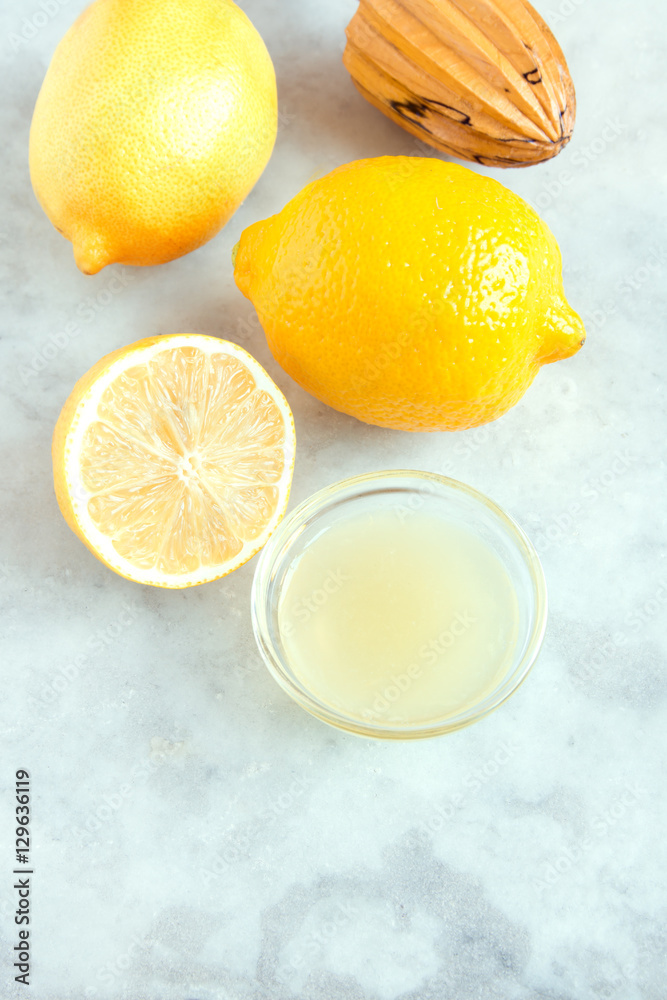 Fresh lemon juice Fresh lemon juice