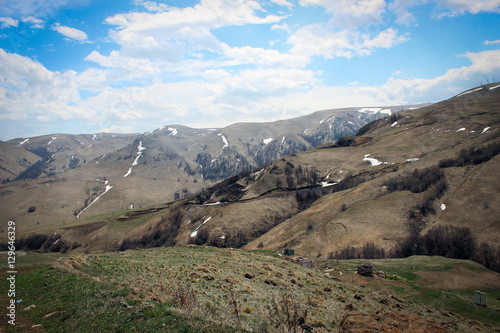 Горные и холмистые пейзажи Карачаево-Черкессии, Россия