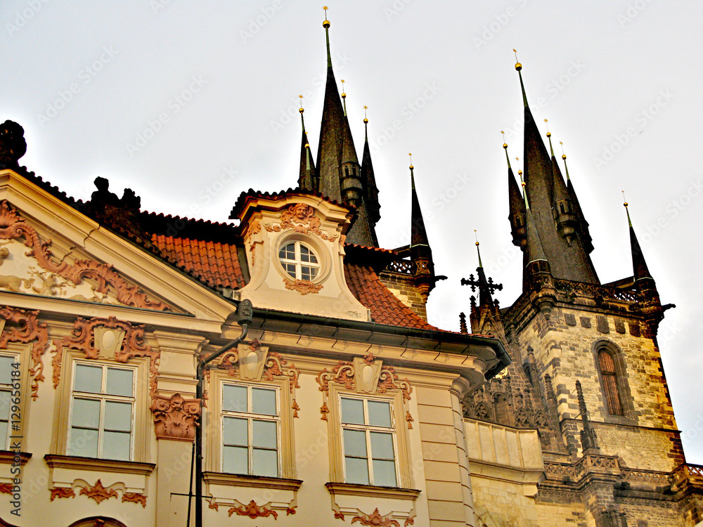 Fototapeta premium Exquisite architecture of the beautiful Czech capital city of Prague on a warm summer day