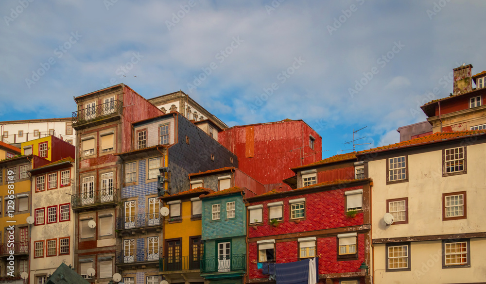 Porto harbor houses