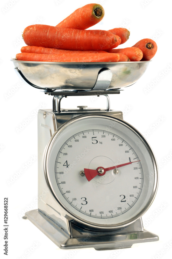 Carottes Sur Une Balance De Cuisine Stock Photo Adobe Stock Carottes Sur Une Balance De Cuisine Stock Photo Adobe Stock